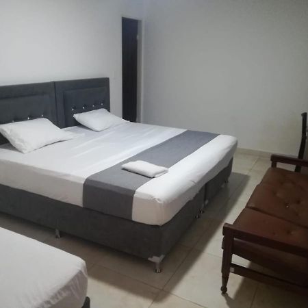 Hotel Neiva Urdaneta Exteriör bild